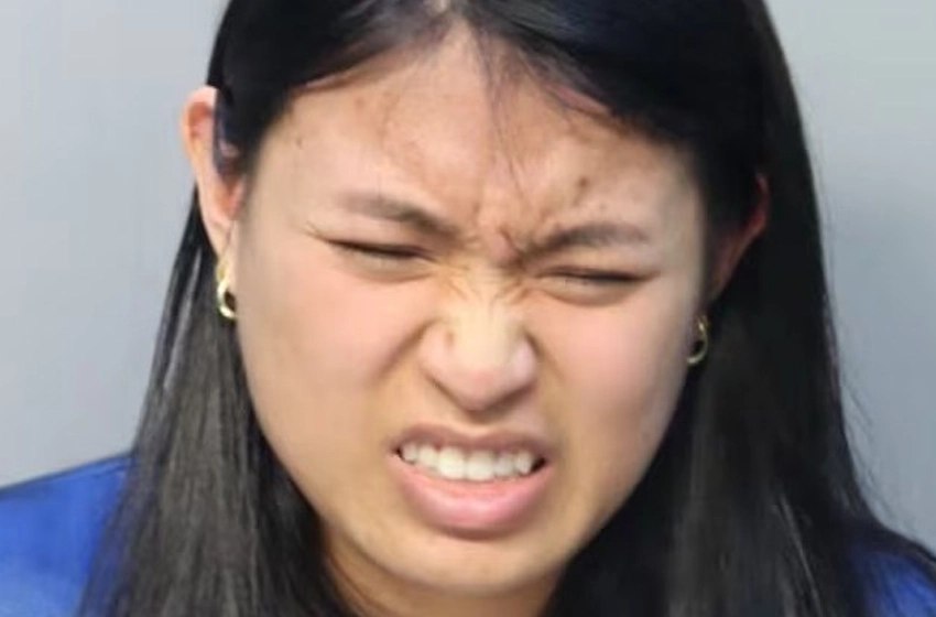 Mujer apuñala a su hermana de 15 años por revisar su celular