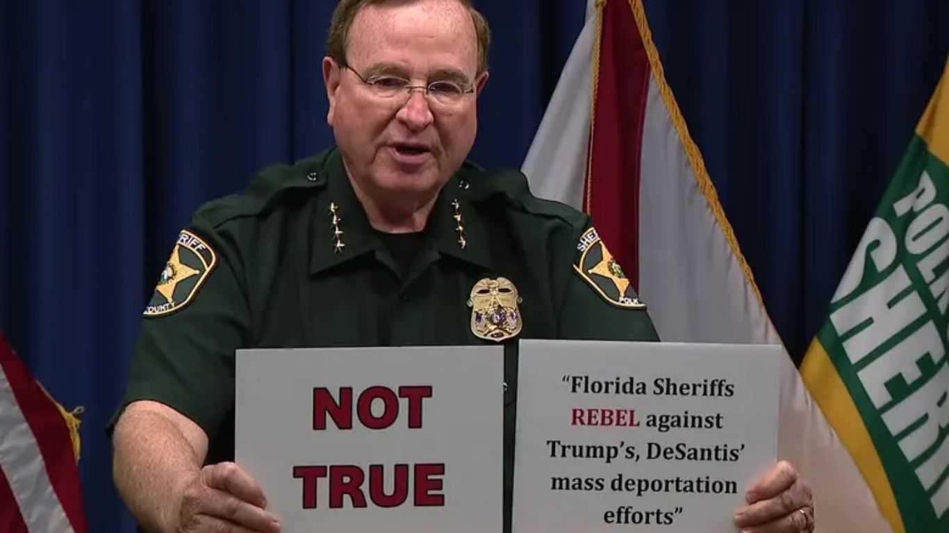 Grady Judd niega críticas a deportaciones masivas