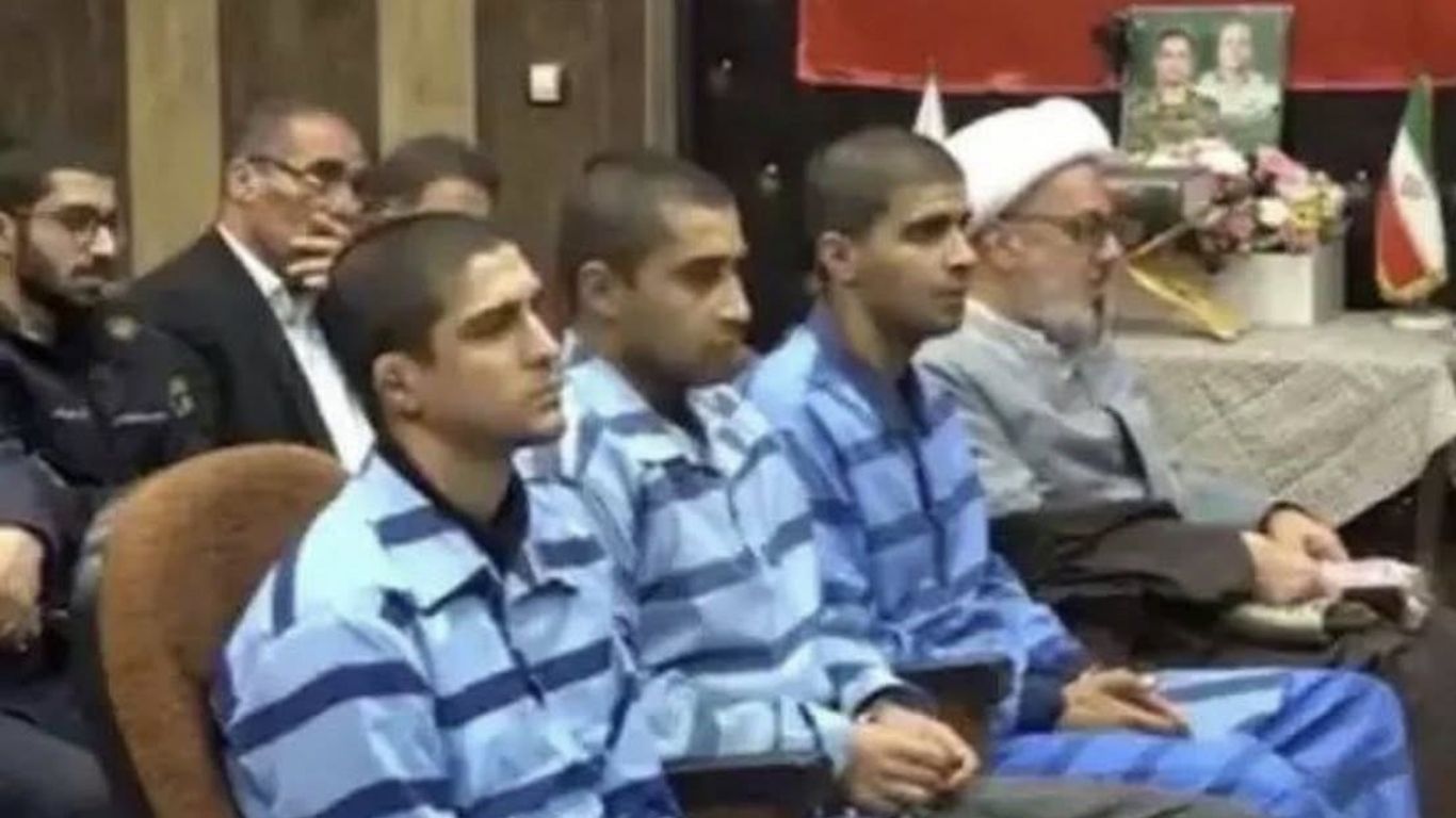 Irán ejecuta a tres hombres por protestas