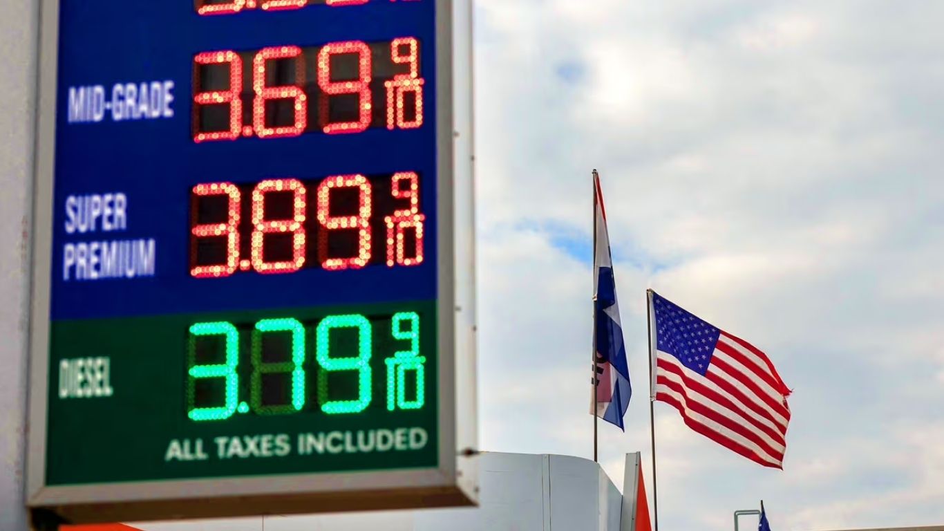 Precios de la gasolina en Florida registran fuerte alza