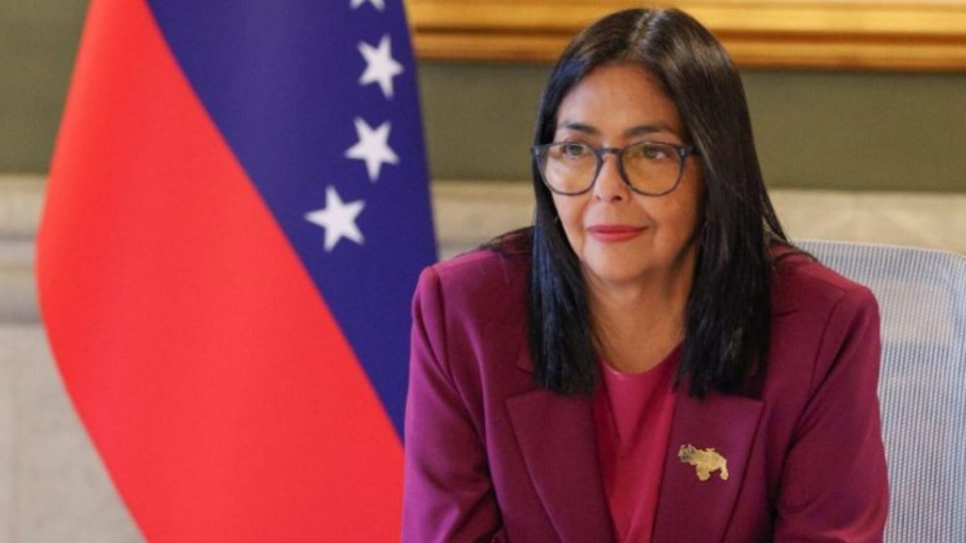 Sanciones a Delcy Rodríguez son levantadas por EE.UU.