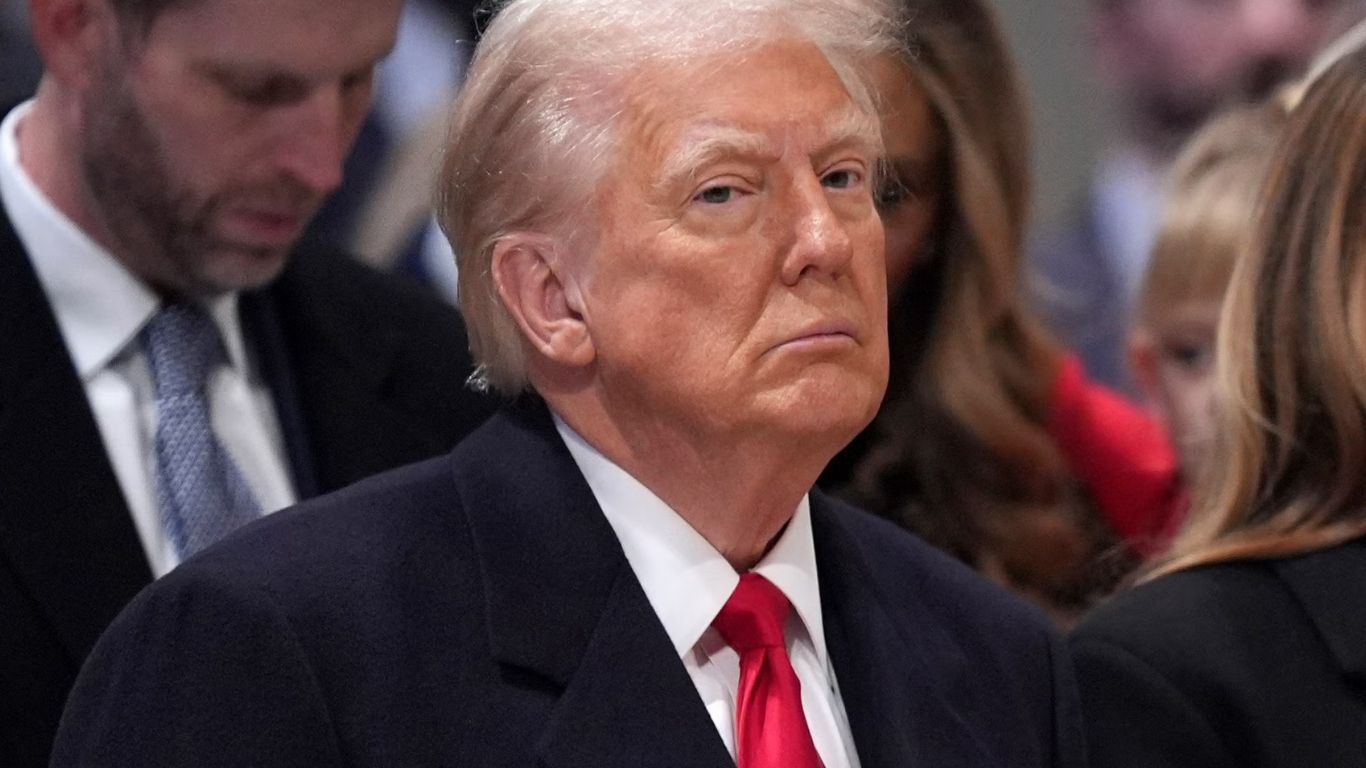 Juez anula políticas de asilo de Trump